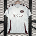 Maillot Ajax 24/25 Le 12 -ème Maillot, troisième maillot de football avec logo et design distinctif, vue de face.