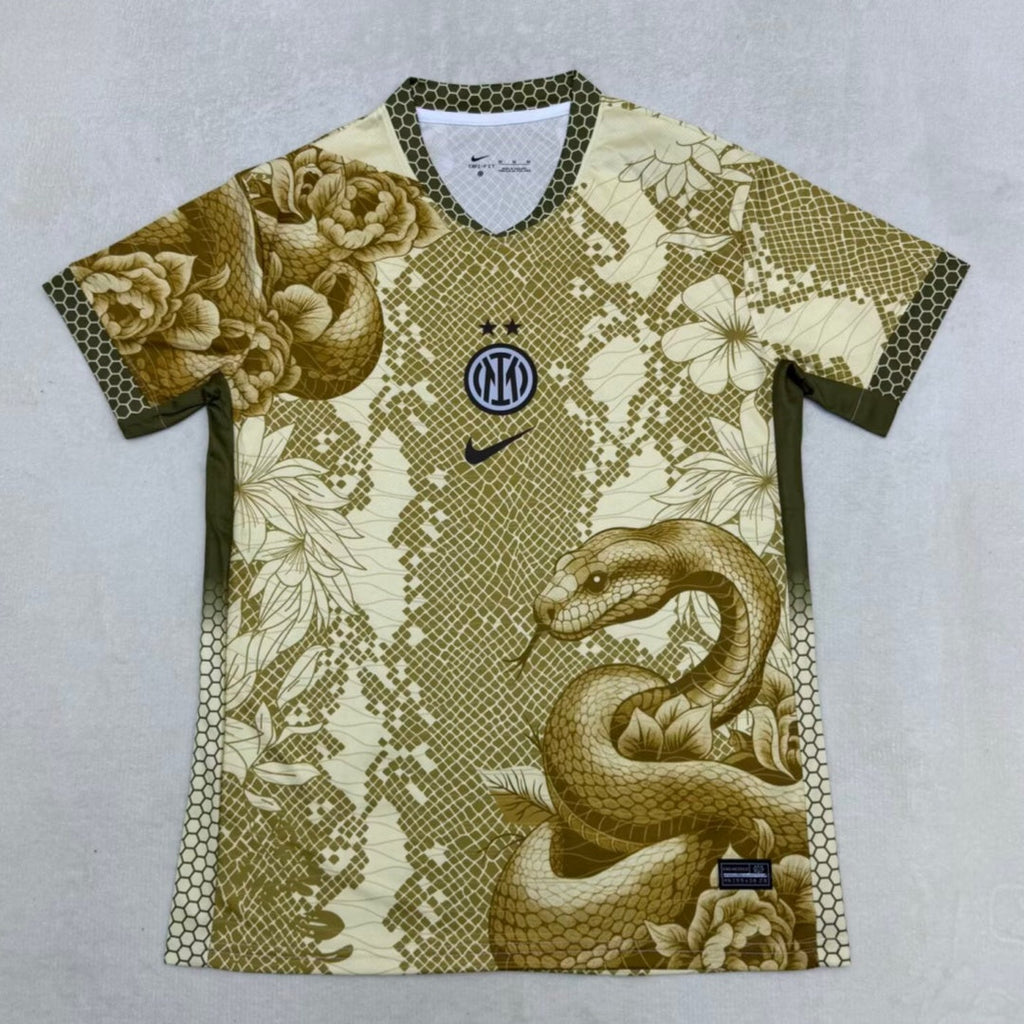 Maillot de football jaune pour enfants 25/26 Inter Milan, marque Le 12 -ème Maillot, vue de face avec logo et motifs sportifs