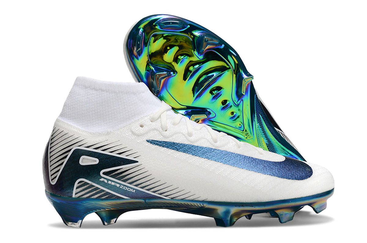 Crampons Mercurial Vapor 16 Elite XXV FG de la marque Le 12 -ème Maillot, vue détaillée avec spikes et semelle en caoutchouc