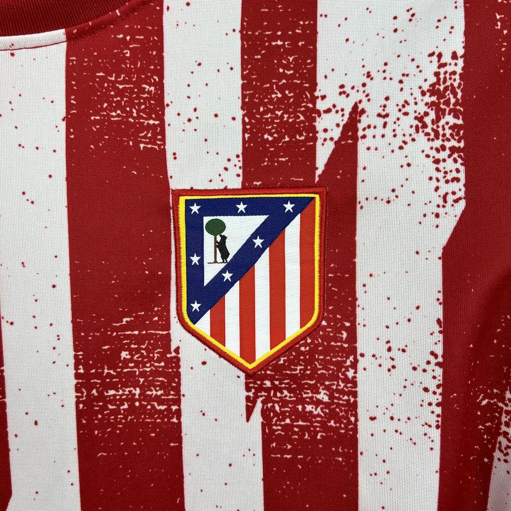Maillot de football à manches longues Atletico Madrid 2025-26, marque Le 12 -ème Maillot, pour entraînement.