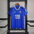 Maillot Leicester City 2023-24 de la marque Le 12-ème Maillot, vue de face avec logo et motifs du club.
