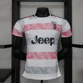 Maillot Juventus saison 2023-2024 édition spéciale version player, marque Le 12 -ème Maillot, visible avec détails du design.
