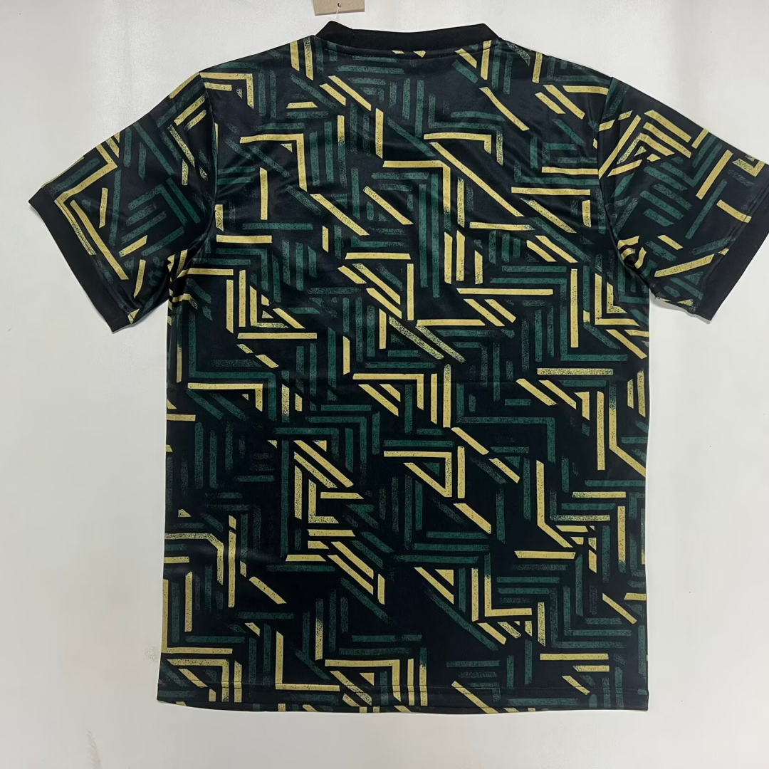 Maillot Sporting CP Spécial A 25/26 Le 12-ème Maillot, maillot de football avec logo et design distinctif, vue frontale.