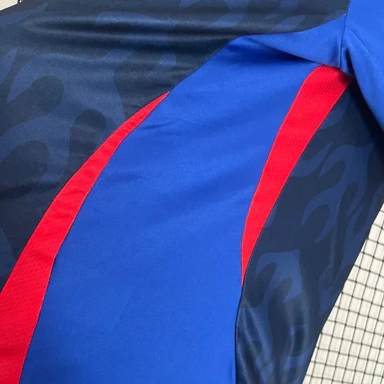 Maillot domicile du Japon 2024/2025 de la marque Le 12 -ème Maillot, vue frontale avec logo et détails du maillot.