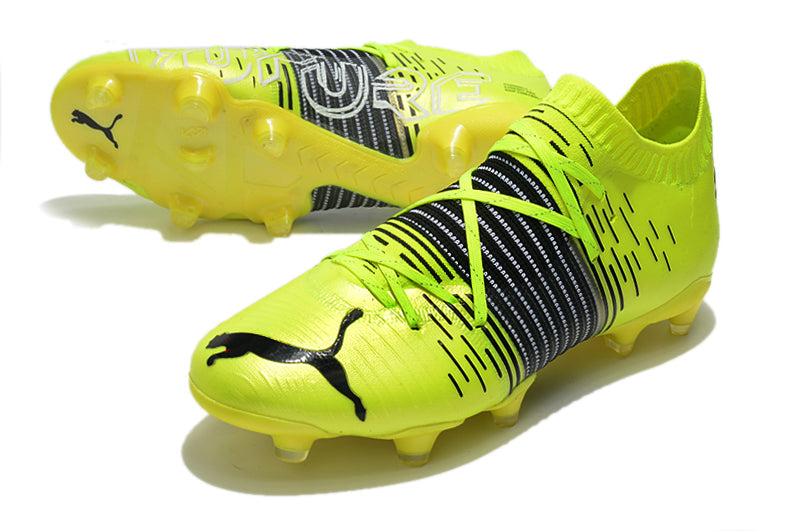 Crampons Future Z 1.1FG de Le 12 -ème Maillot, avec pointes en acier, adaptés pour l'alpinisme et l'escalade.
