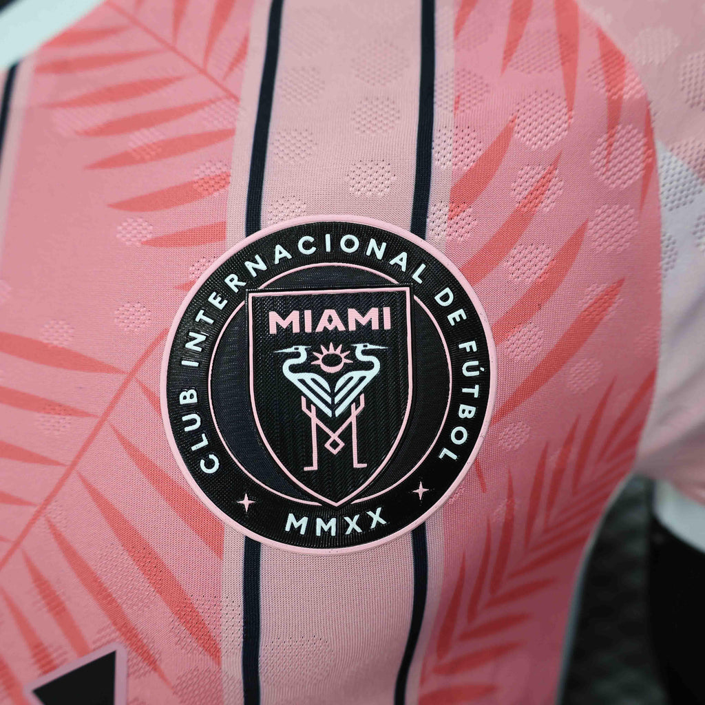 Maillot de football Miami 2025/26 Le 12 -ème Maillot, design officiel avec logo de l'équipe, vue de face.
