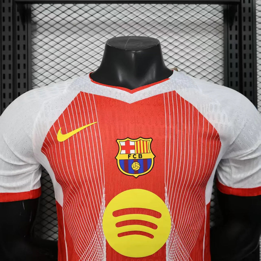 Maillot FC Barcelone 2025/26 de la marque Le 12-ème, vue de face avec logo et détails du design.