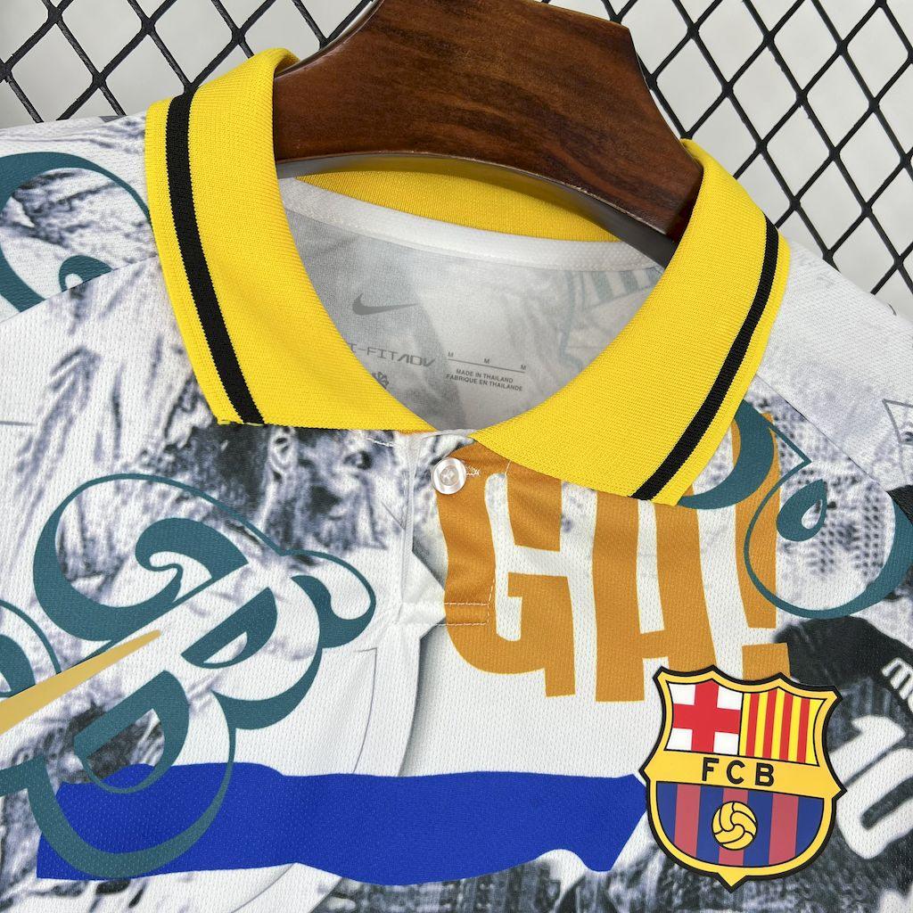 Maillot concept FC Barcelone 2025-26 de Le 12 -ème Maillot, vue de face avec design moderne et couleurs traditionnelles.