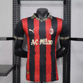 Maillot concept AC Milan 2025-26 de la marque Le 12-ème Maillot, vue de face avec logo et design innovant.