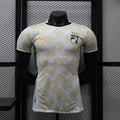Maillot extérieur de la Côte d'Ivoire 2025, jersey de football Le 12 -ème Maillot, vue de face avec logo et design coloré