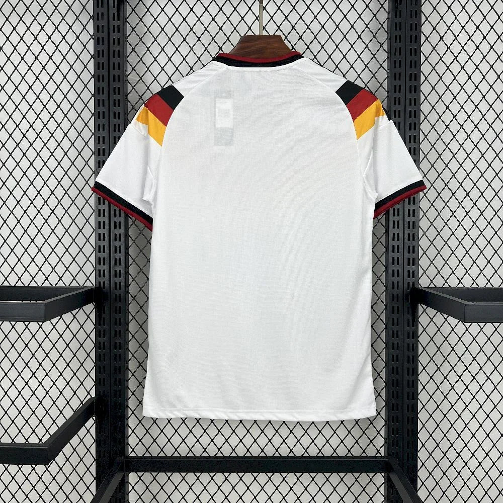 Maillot Allemagne 2025 Le 12 -ème Maillot, maillot de football avec design officiel, vue front sur fond blanc.