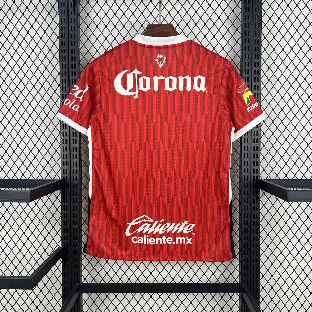 Maillot de football Toluca 2025-26 Le 12-ème Maillot, maillot de sport avec logo et design moderne, vue de face.
