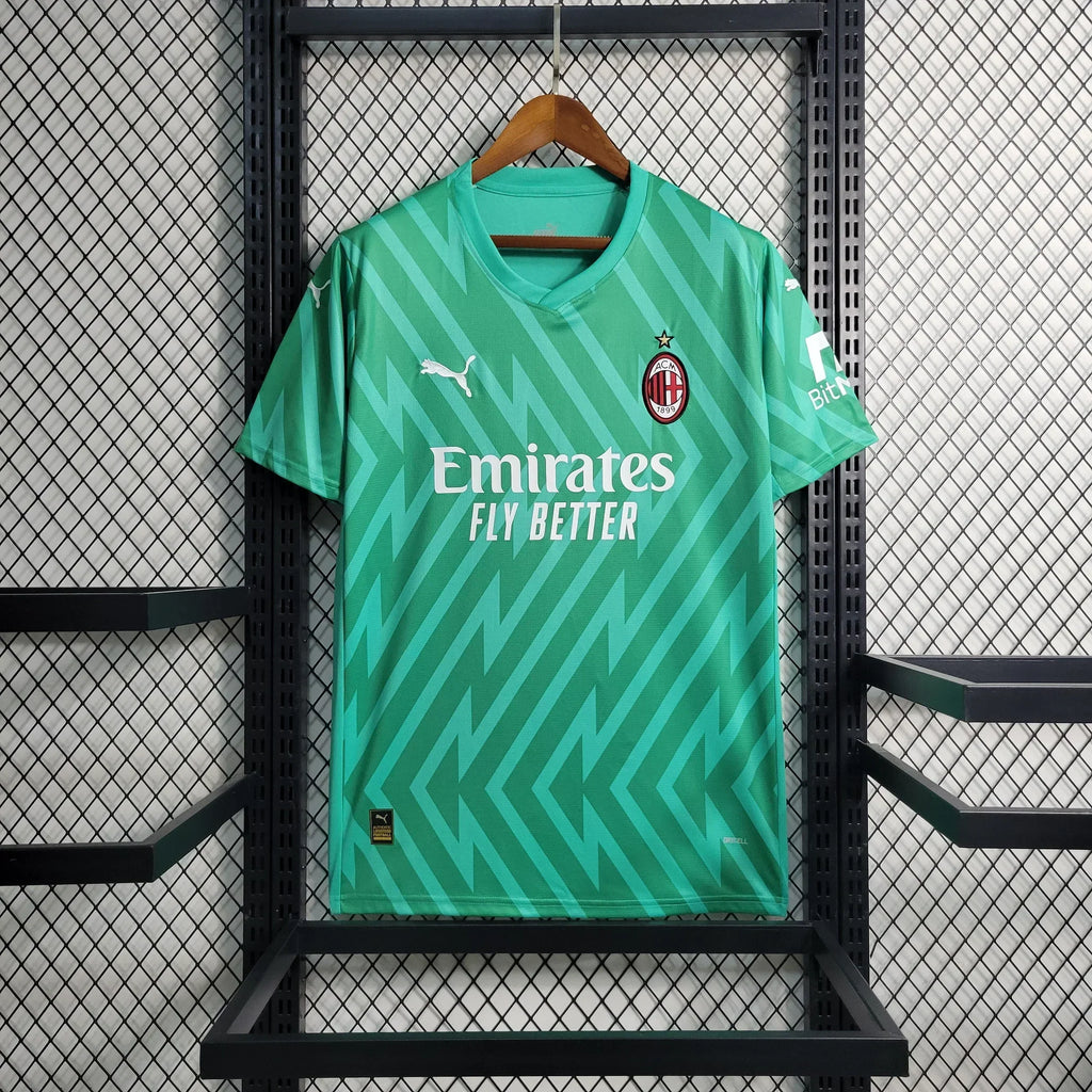 Maillot de gardien AC Milan 2023-2024, version Le 12 -ème Maillot, en bleu avec logo et détails du club sur le devant.