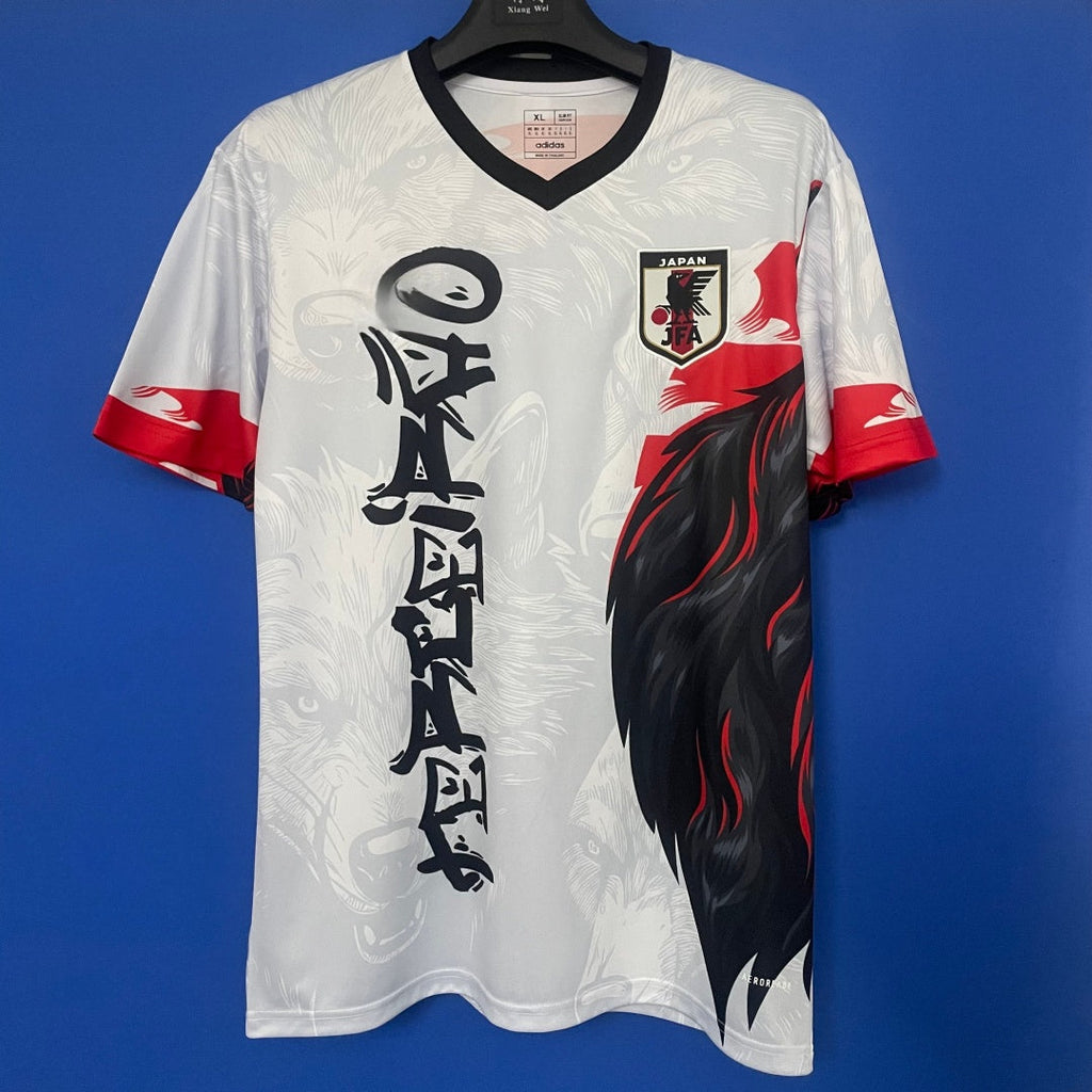 Maillot japonais anime blanc pour enfants 25/26 ans, modèle spécial de la marque Le 12 -ème Maillot, vue de face.