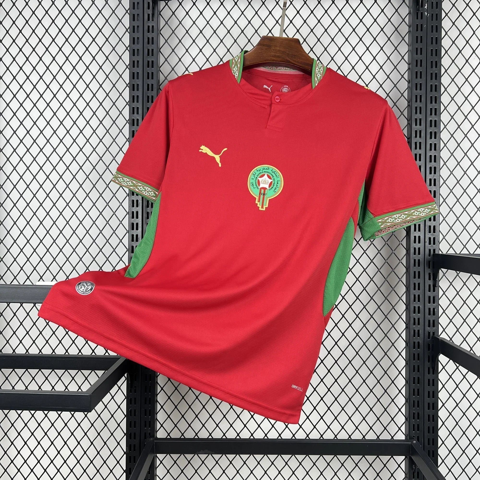 Maillot Maroc Coupe du monde 2026 Le 12 -ème Maillot, maillot de football avec drapeau marocain et logo officiel.