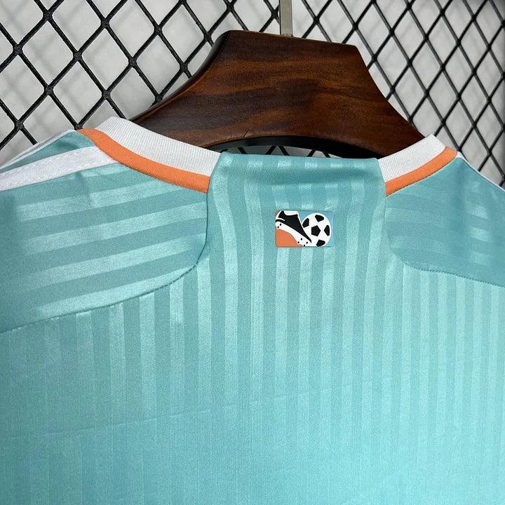 Maillot Inter Miami Third vert 2024/25 de Le 12 -ème, maillot de football avec logo et détails verts.