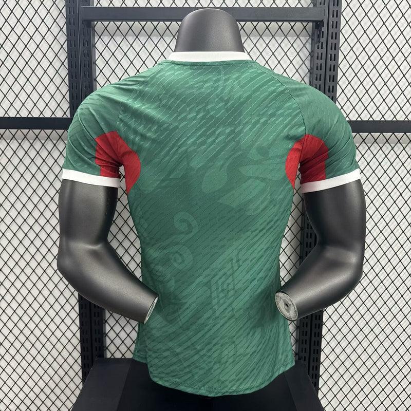 Maillot Mexique concept 2025 de Le 12 -ème Maillot, devant avec logo et design moderne, en tissu sportif.