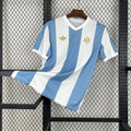 Maillot Argentine de football Le 12 pour le 50e anniversaire 2024-2025, maillot officiel avec design distinctif et logo national.