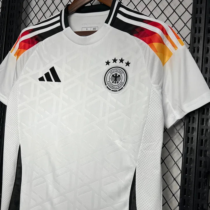 Maillot domicile de l'équipe d'Allemagne, modèle Le 12 -ème Maillot, avec logo et design officiel, vue frontale.