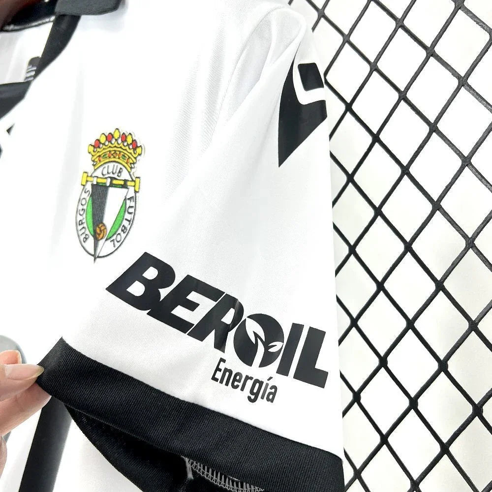 Maillot Brugos 2025-26 de Le 12 -ème Maillot, maillot de sport avec design moderne et logo visible sur le devant.