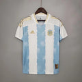 Maillot Argentine Édition Commémorative 2021 de Le 12, maillot de football avec design spécial et détails argentés.