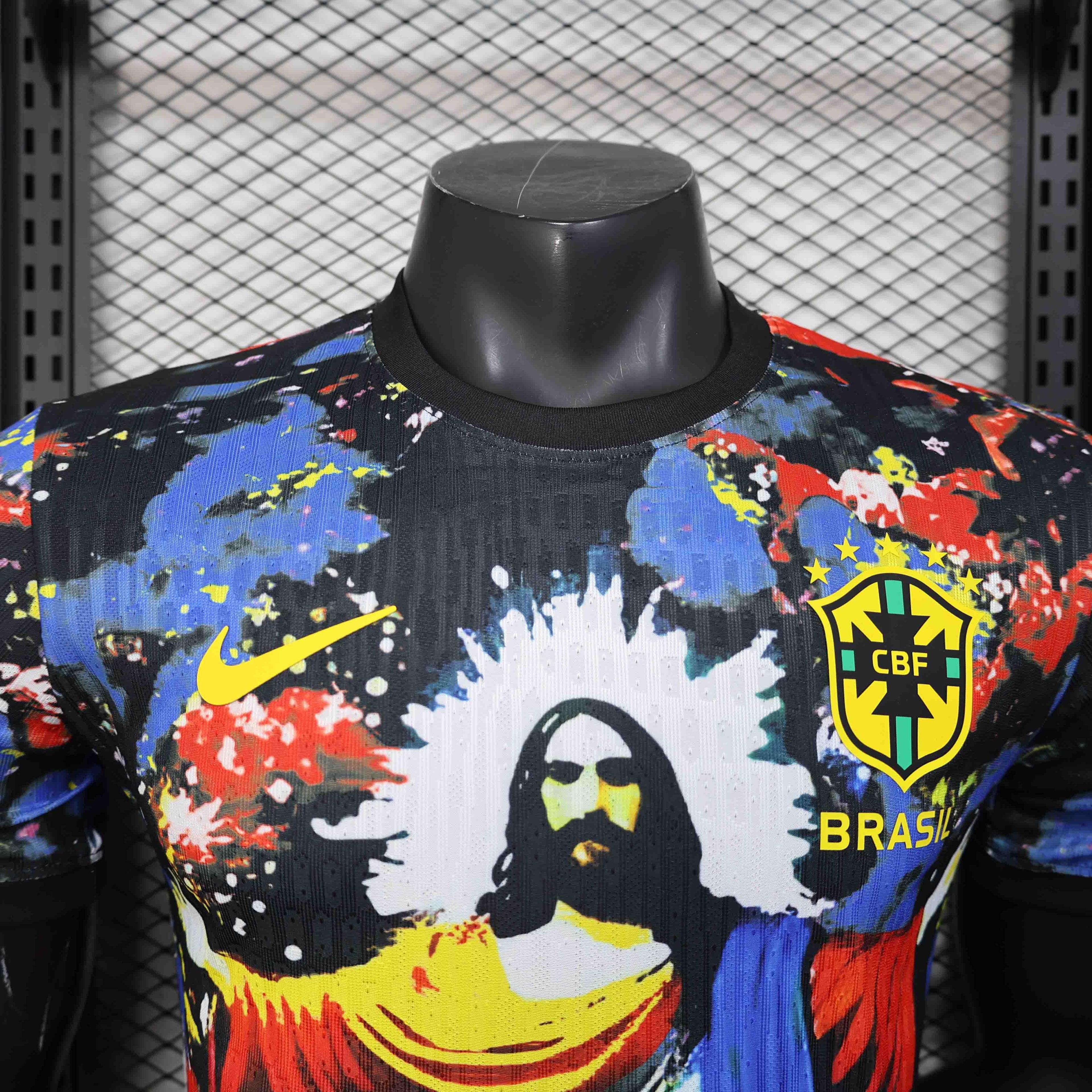 Maillot de football Brésil 2025/26 Le 12, maillot officiel avec logo et design du pays.