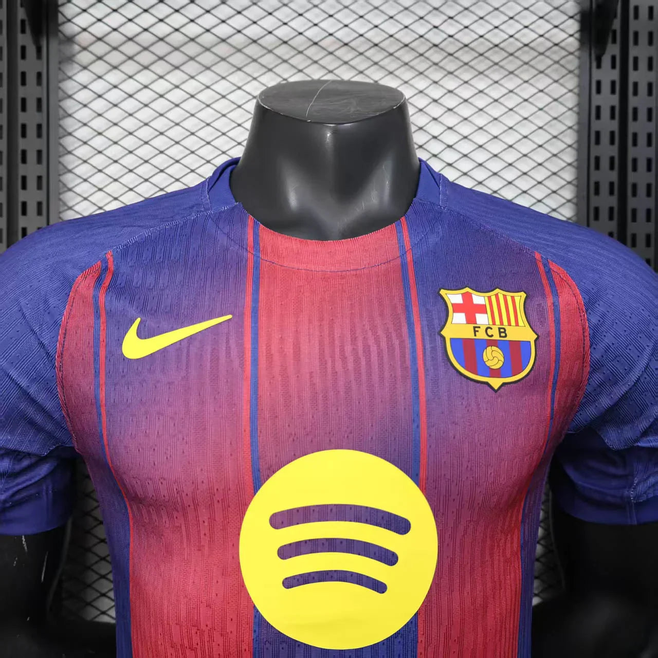 Maillot FC Barcelone 2025/26 Le 12-ème Maillot, maillot de football avec logo du club et design officiel.