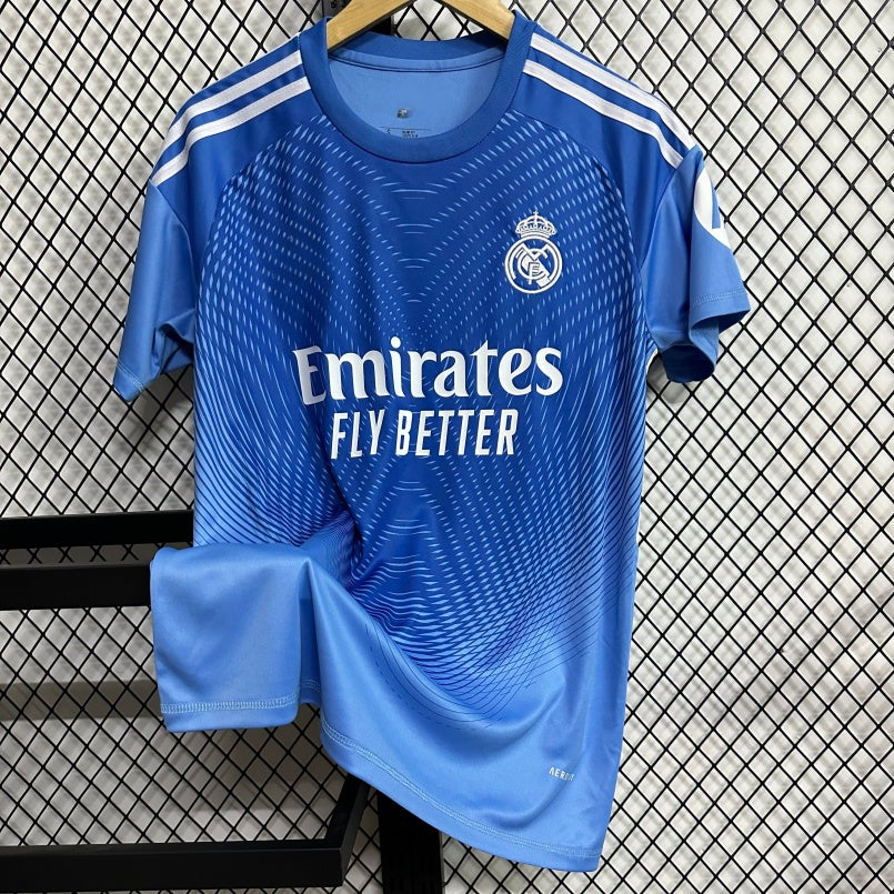 Maillot de gardien de but Real Madrid 2006, taille 25/26, marque Le 12 -ème Maillot, en tissu bleu avec logo du club