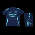 Ensemble Arsenal de Le 12 -ème Maillot, maillot de football avec logo de l'équipe, vue de face sur fond blanc.