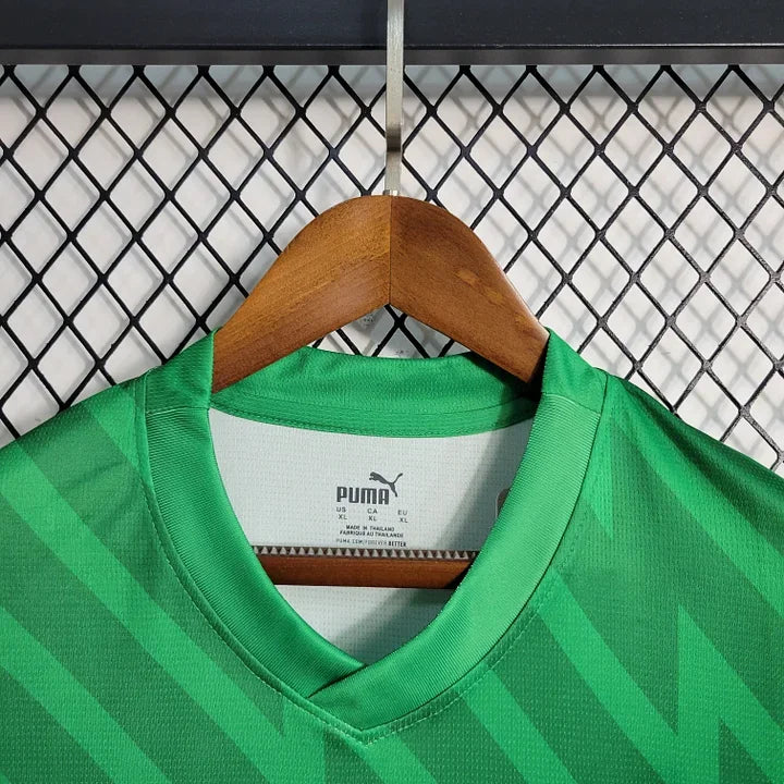 Maillot de gardien Manchester City 2023 2024, marque Le 12 -ème Maillot, avec logo et détails du maillot de football.