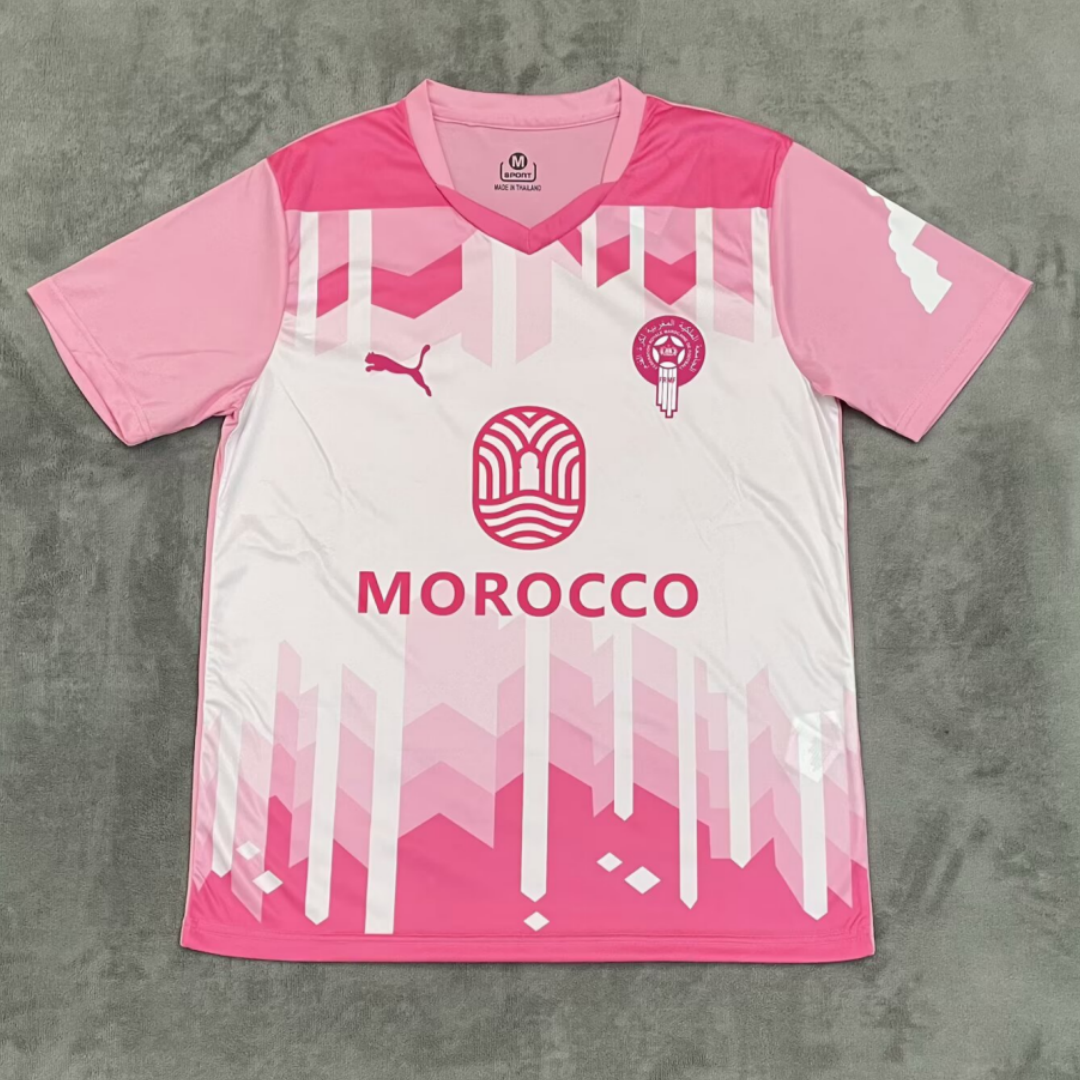 Maillot de football Maroc 25/26 Rose Le 12-ème Maillot, maillot spécial pour supporters marocains, vue frontale.