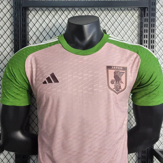 Maillot de football Japon 2023-2024 Le 12 -ème Maillot, maillot japonais avec logo et design officiel, vue frontale.