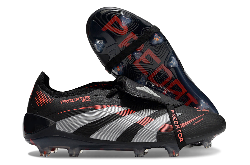 Crampons Le 12 -ème Maillot Predator Accuracy+ Elite avec pointes en acier pour escalade ou alpinisme, vue de face.