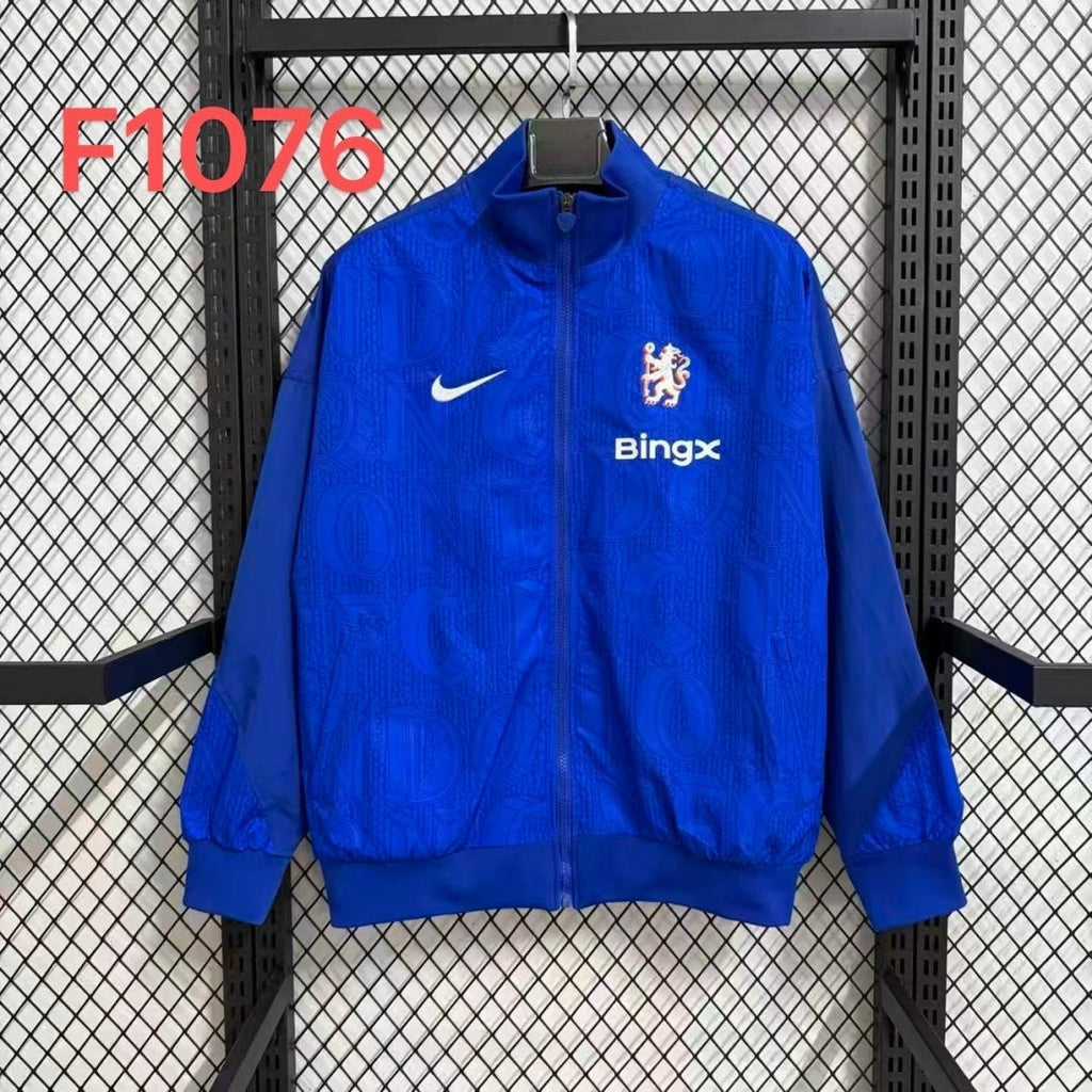 Veste coupe-vent réversible Chelsea bleue Le 12 -ème Maillot, tissu léger avec fermeture éclair et capuche.