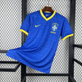 Maillot de football Brésil Concept 2026 de Le 12 -ème Maillot, maillot sportif avec couleurs vives et logo du Brésil.