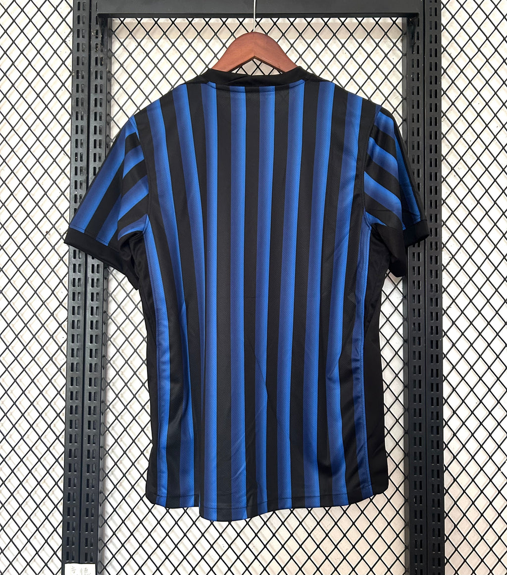 Maillot domicile Inter Milan 25/26 Le 12 -ème Maillot, maillot de football avec logo et couleurs traditionnelles.