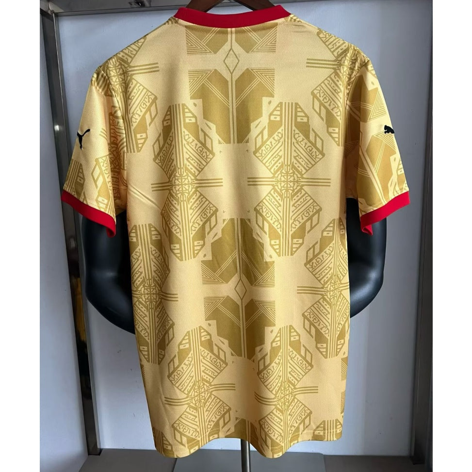 Maillot Ghana 25/26 Le 12 -ème Maillot, maillot de football avec logo et design officiel, vue de face.