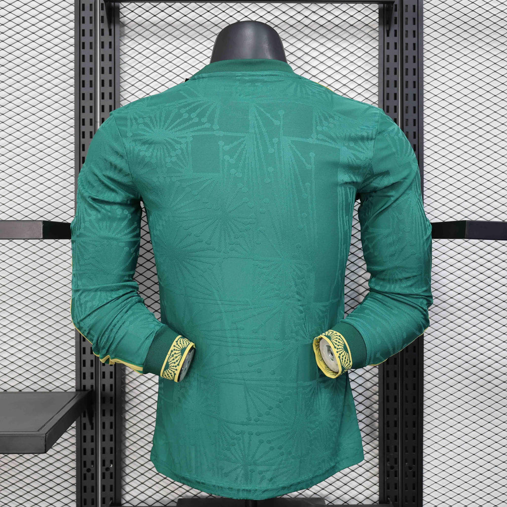 Maillot de football à manches longues Mexique 2025, marque Le 12 -ème Maillot, design concept avec logo et couleurs nationales.