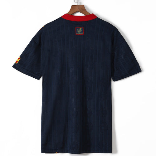 Maillot extérieur de 1996 de l'Espagne, style rétro, marque Le 12, avec design vintage et détails authentiques.