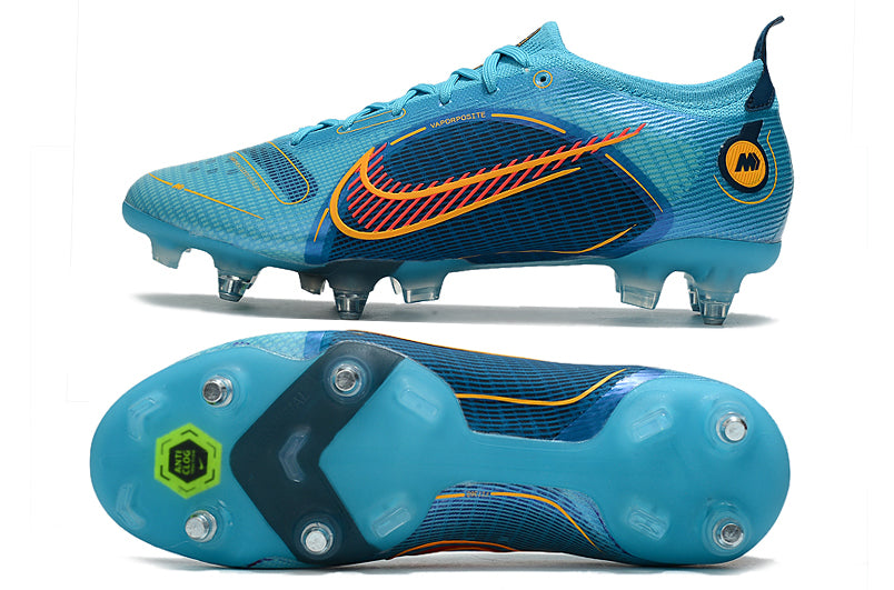 Crampons Mercurial Superfly IX Elite de Le 12 -ème Maillot, vue de face avec crampons en acier, pour football ou sports outdoor