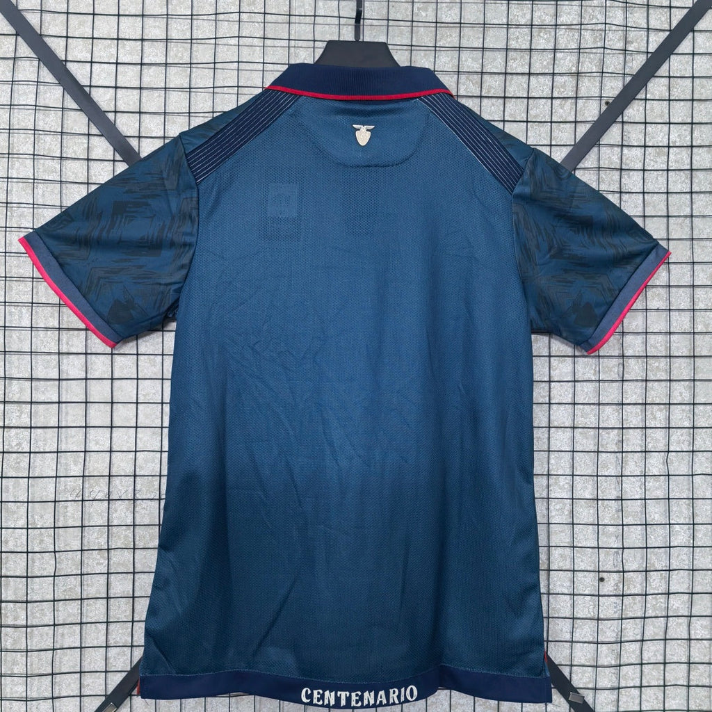 Maillot extérieur Ecuador 25/26 de Le 12 -ème Maillot, maillot de football avec logo et détails colorés.