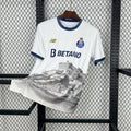 Maillot Porto Away 2025/26 de Le 12 -ème Maillot, maillot extérieur bleu avec logo et détails de l'équipe.