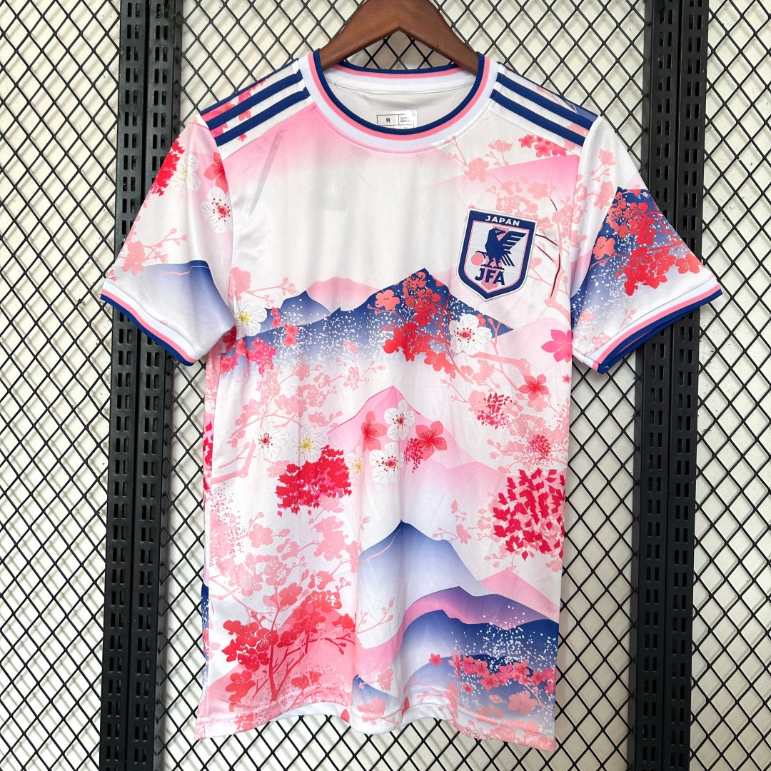 Maillot rose pour garçon 25/26 Japon Le 12-ème Maillot, tissu léger et confortable, style sportif adapté pour enfants.