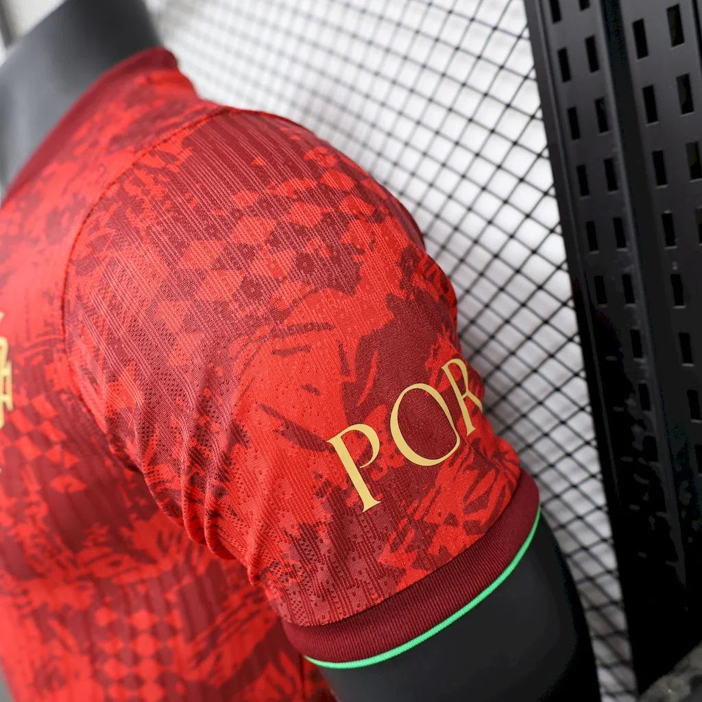 Maillot Portugal concept 2025-26 de Le 12 -ème Maillot, maillot de football avec design unique et couleurs nationales.