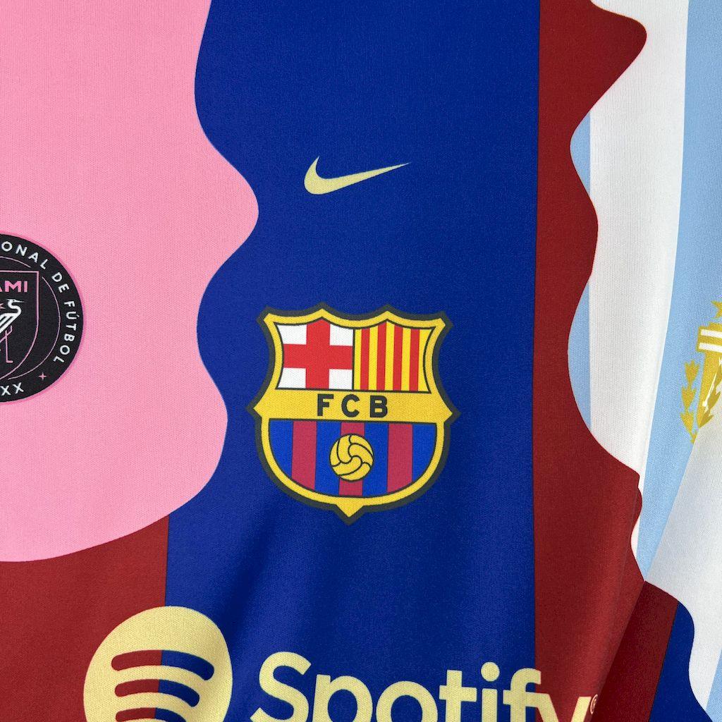 Maillot Messi concept 2025-26 de la marque Le 12-ème Maillot, vue de face avec design moderne et logo officiel.