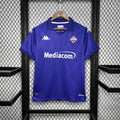 Maillot Fiorentina 2024-25 Le 12 -ème Maillot, maillot de football violet avec logo et détails de l'équipe sur le devant