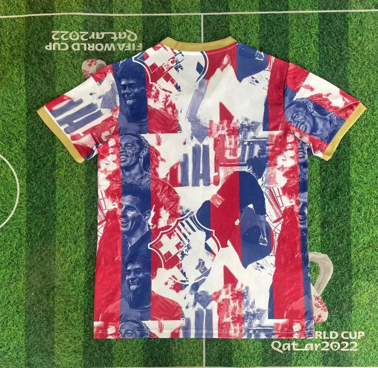 Maillot 24/25 Barcelone Spécial III de Le 12 -ème Maillot, vue du devant avec logo et détails du design.