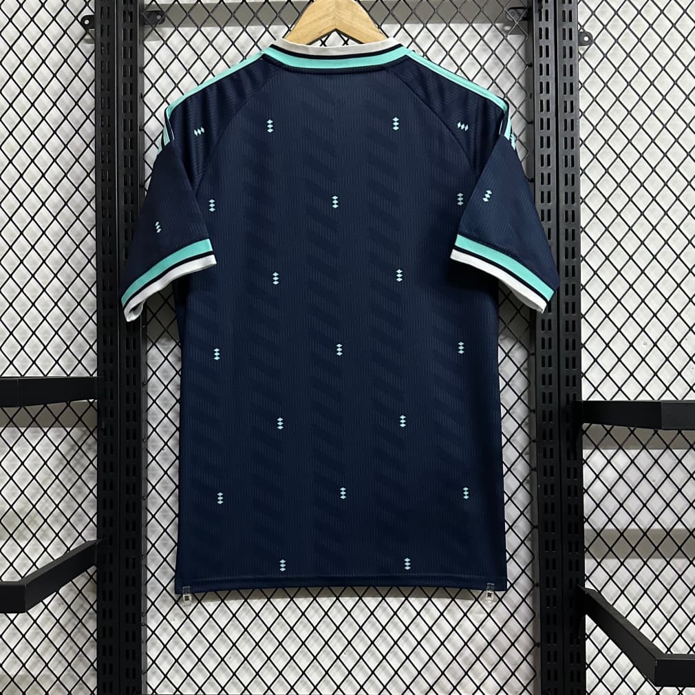 Maillot de football Allemagne away 25/26 Le 12 -ème Maillot, maillot extérieur avec logo et design officiel.