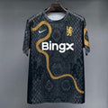 Maillot de football Chelsea 25/26 ans, modèle spécial, de la marque Le 12 -ème Maillot, vu de face avec logo et détails.