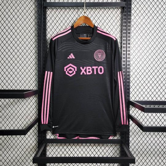 Maillot à manches longues de l'Inter Miami 2023-2024, marque Le 12, vue de face avec logo et détails du tissu.